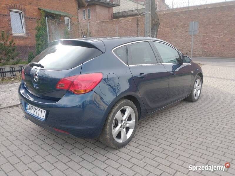Używany Opel Astra 2011