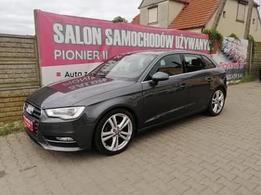 Srebrny Używany 2013 Audi A3 Sportback S-Line Hatchback | 44 900 zł - Obraz 1/4