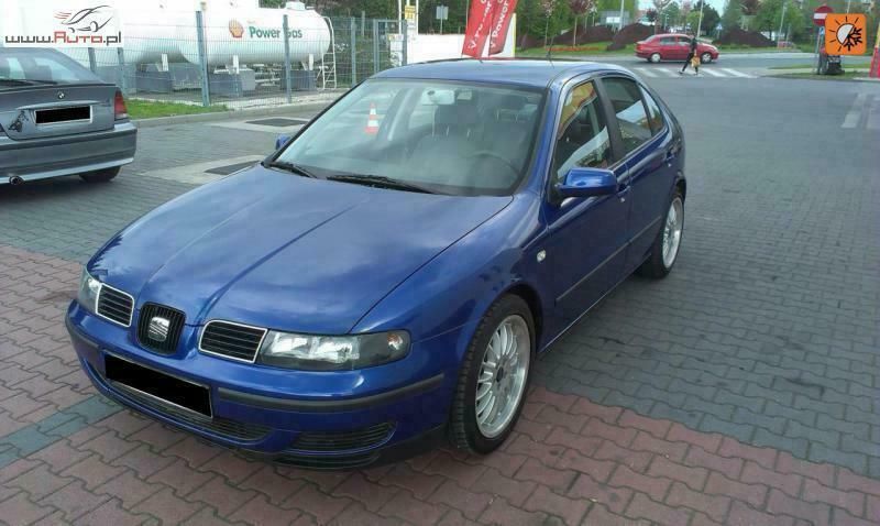 Niebieski ciemny (metalik) Używany 2002 Seat Leon Hatchback | 12 300 zł - Obraz 1/4