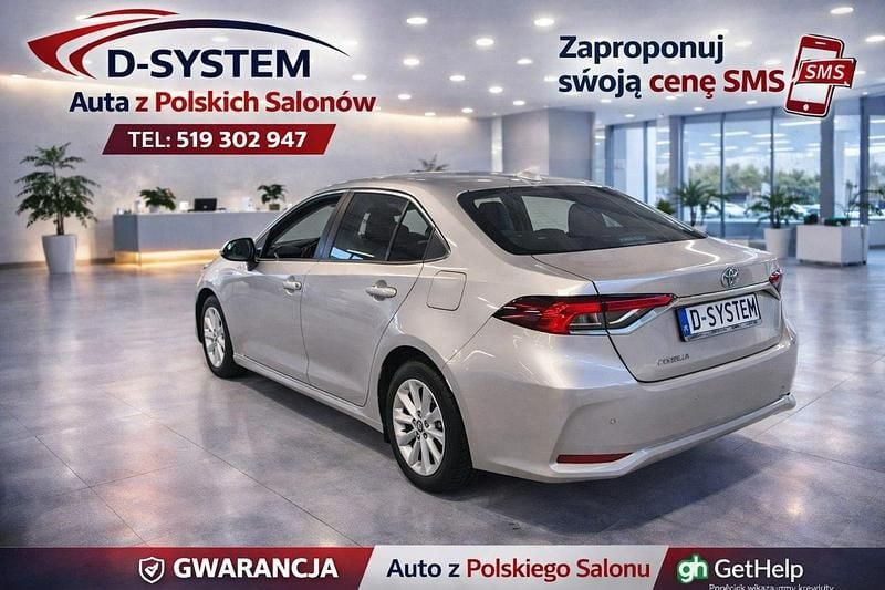 Używany Toyota Corolla 132 KM (97 kW) 2020 Srebrny Sedan/Limuzyna