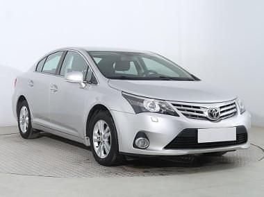 Srebrny Używany 2013 Toyota Avensis Sedan/Limuzyna | 41 999 zł (Dobra cena) - Obraz 1/4