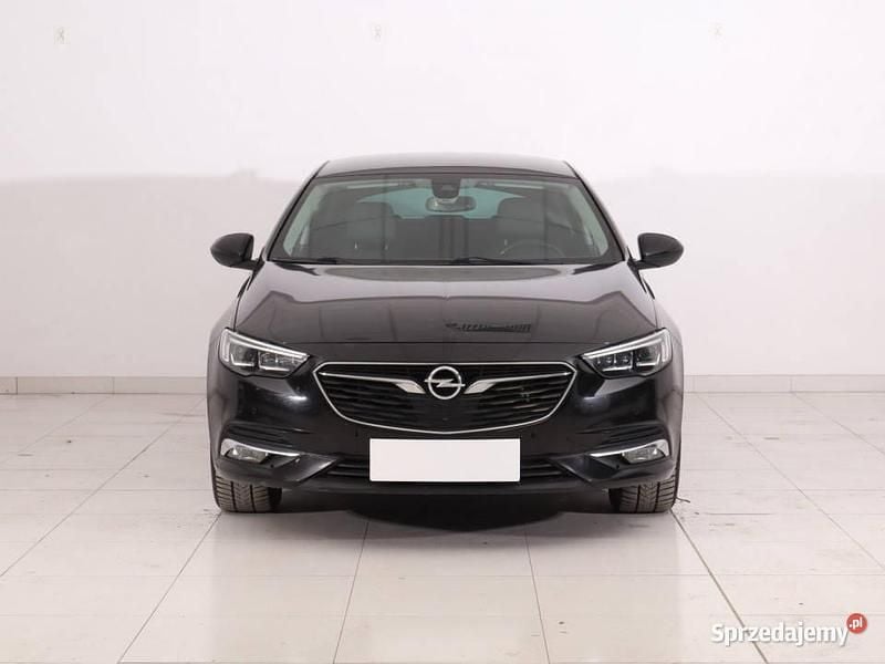 Używany Opel Insignia 2018 Czarny Hatchback