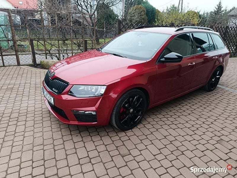 Używany Skoda Octavia RS 220 KM (161 kW) 2014 Czerwony Kombi
