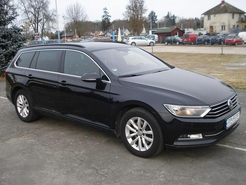 Używany VW Passat R-line 120 KM (88 kW) 2015 Czarny Kombi