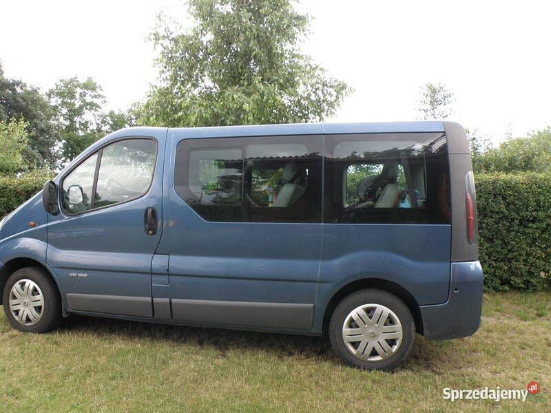 Używany Renault Trafic 101 KM (74 kW) 2005 Niebieski Minivan