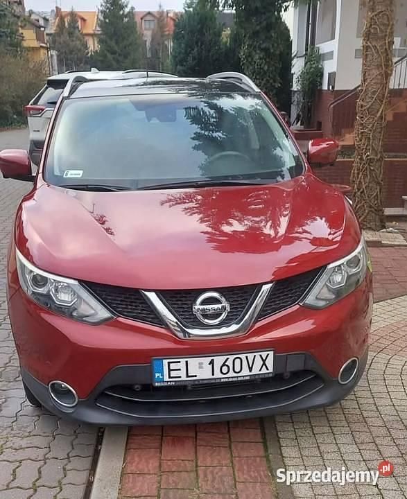 Używany Nissan Qashqai Tekna 2015 Czerwony SUV
