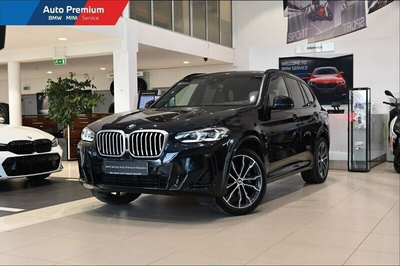 Czarny (metalik) Używany 2021 BMW X3 SUV | 225 900 zł (Drogi) - Obraz 1/4
