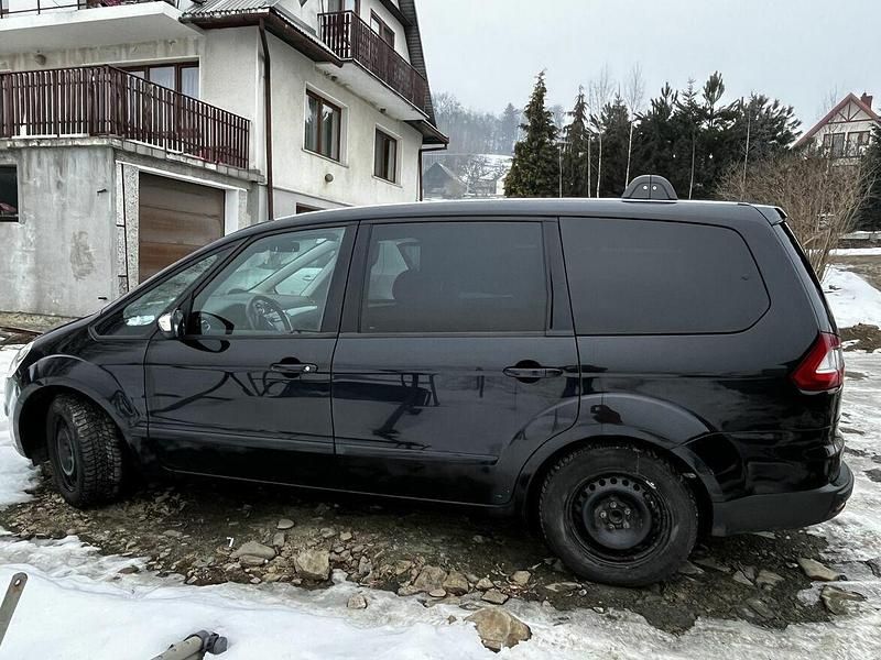 Używany Ford Galaxy 140 KM (102 kW) 2007 Czarny Minivan