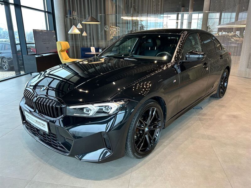 Czarny szafir metalizowany Używany 2023 BMW 318 Shadowline Sedan/Limuzyna | 184 900 zł - Obraz 1/3