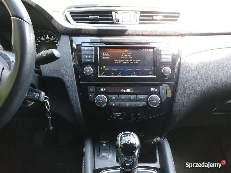 Używany Nissan Qashqai 2021 Czarny SUV