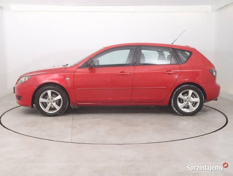 Używany Mazda 3 105 KM (77 kW) 2006 Czerwony Hatchback