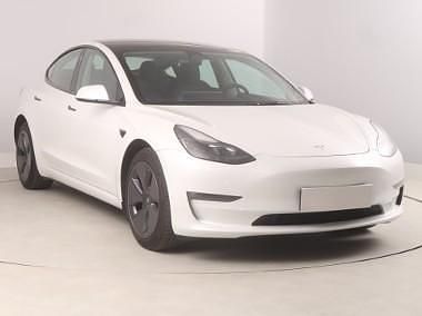 Biały Używany 2023 Tesla Model 3 Long Range AWD Sedan/Limuzyna | 134 999 zł - Obraz 1/4