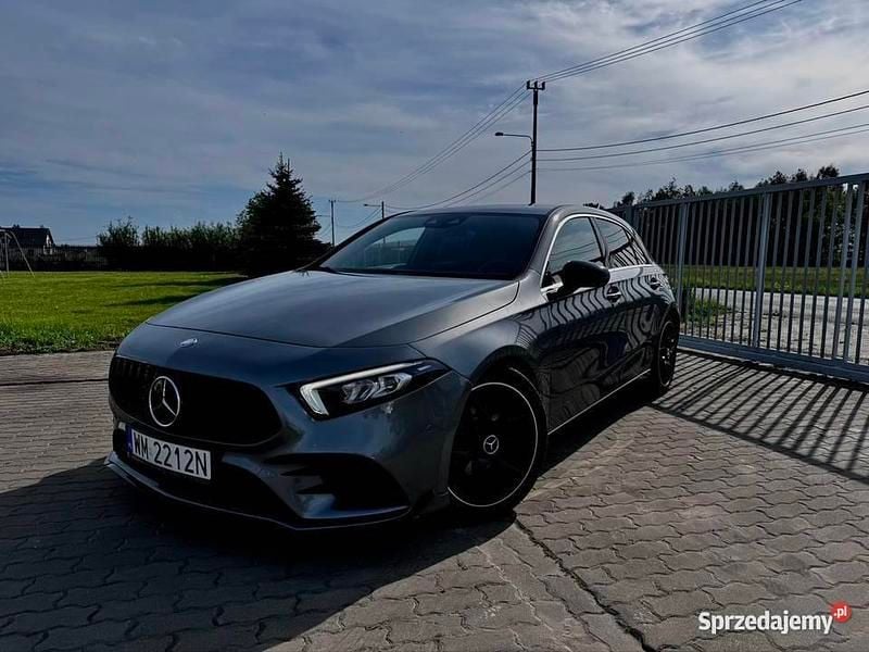 Grafitowy Używany 2019 Mercedes A180 AMG Hatchback | 87 500 zł (Drogi) - Obraz 1/4
