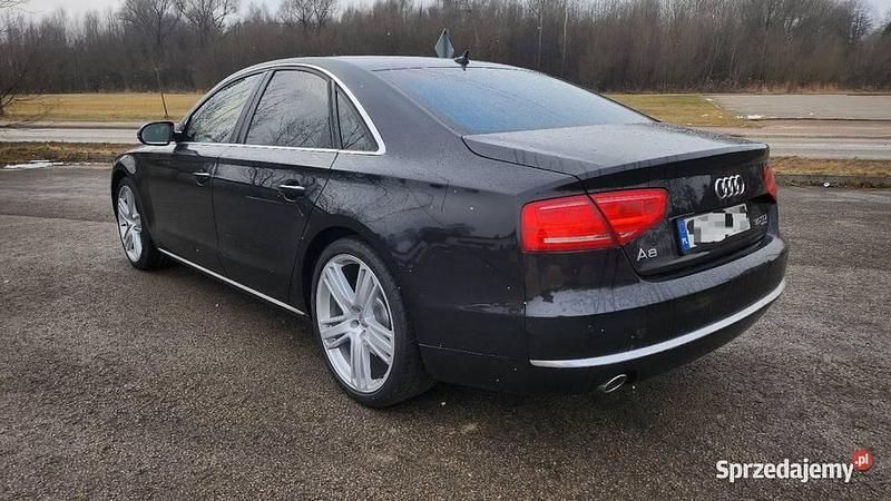 Używany Audi A8 2011 Czarny Sedan/Limuzyna