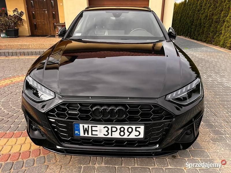 Używany 2021 Audi A4 Black Edition | 149 500 zł - Obraz 1/4