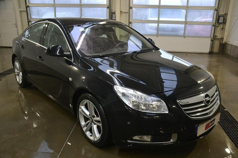 Czarny (metalik) Używany 2009 Opel Insignia Sedan/Limuzyna | 11 800 zł (Dobra cena) - Obraz 1/4