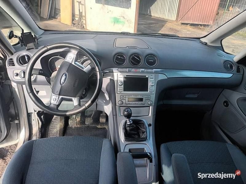 Używany Ford Galaxy 140 KM (102 kW) 2007 Srebrny Minivan