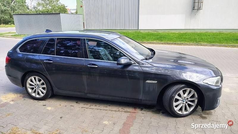 Czarny Używany 2014 BMW 525 Luxury Line Kombi | 53 500 zł (Uczciwa cena) - Obraz 1/4