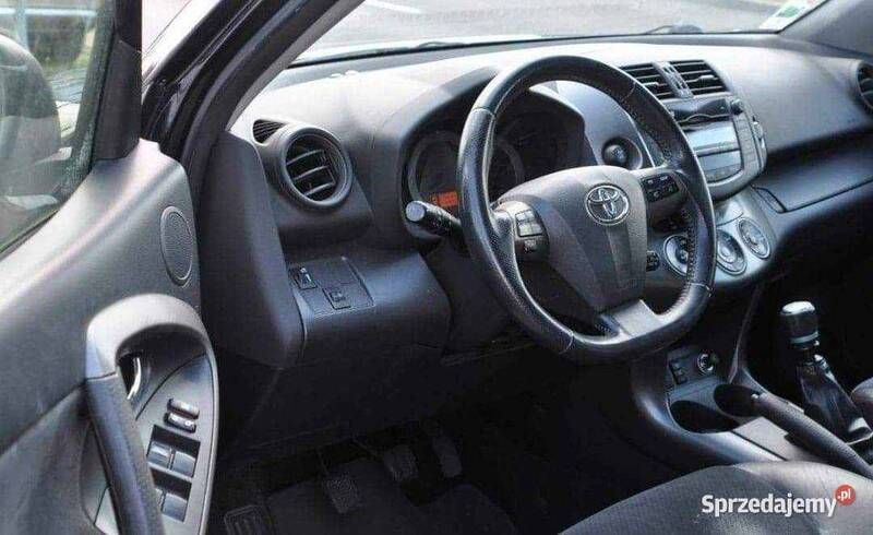 Używany 2010 Toyota RAV4 SUV | 37 900 zł - Obraz 1/4