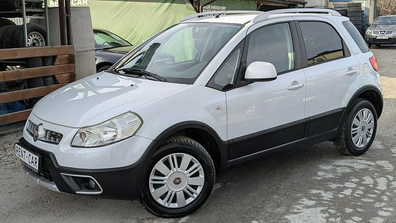 Używany Fiat Sedici 135 KM (99 kW) 2011 Biały SUV