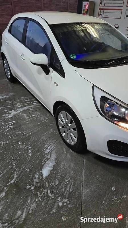 Używany 2014 Kia Rio | 25 900 zł (Uczciwa cena) - Obraz 1/4