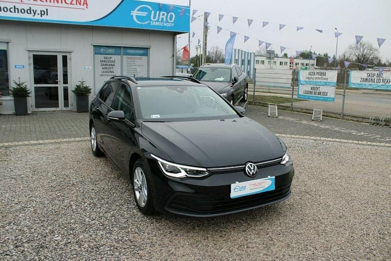 Używany VW Golf VIII Life 2021 Czarny Kombi