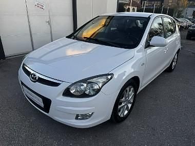 Używany Hyundai i30 140 KM (102 kW) 2009 Biały Hatchback