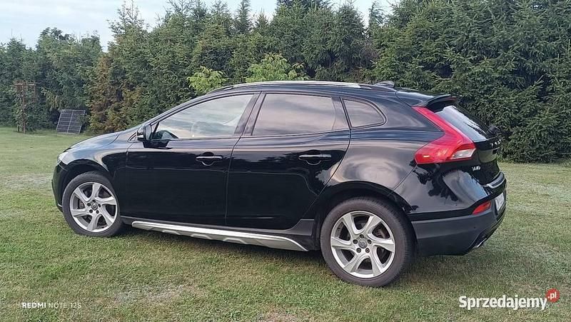 Czarny Używany 2015 Volvo V40 Kombi | 48 000 zł (Dobra cena) - Obraz 1/4