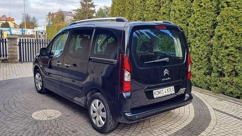 Używany Citroën Berlingo 99 KM (72 kW) 2016 Czarny Minivan