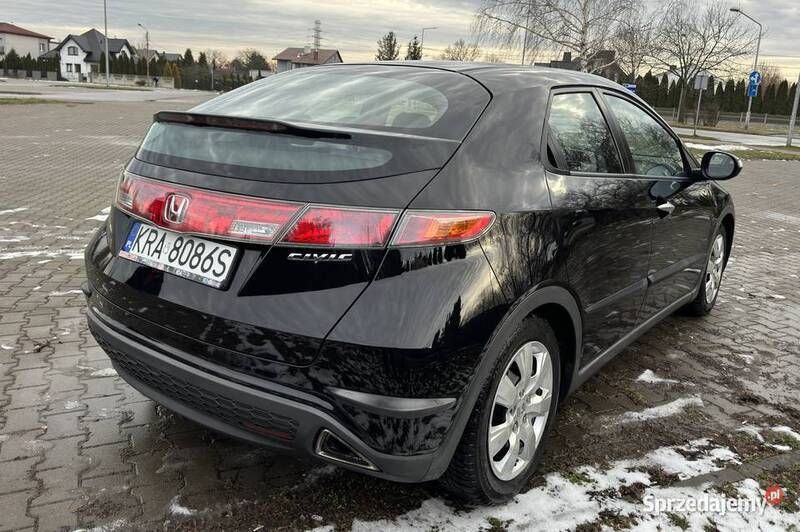 Czarny Używany 2007 Honda Civic Sedan/Limuzyna | 22 500 zł (Drogi) - Obraz 1/4