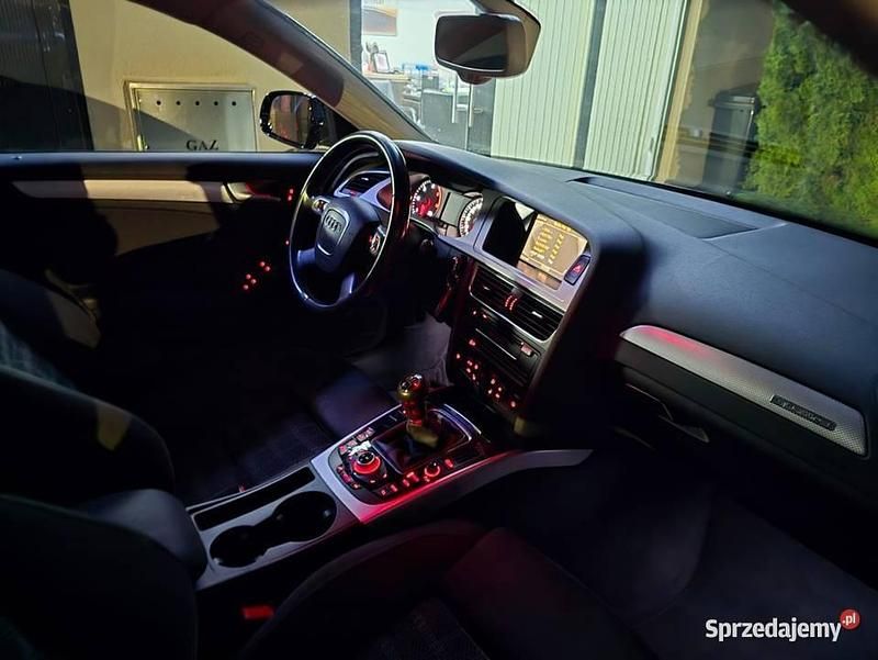 Używany Audi A4 143 KM (105 kW) 2011 Czarny Kombi