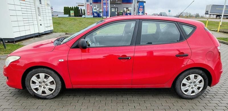 Używany Hyundai i30 2008 Czerwony Hatchback