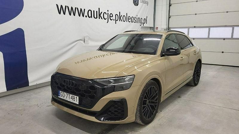 Używany Audi Q8 340 KM (250 kW) 2024 Brązowobeżowy SUV