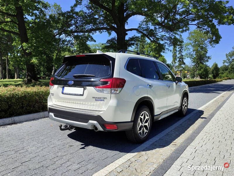 Biały Używany 2020 Subaru Forester SUV | 105 000 zł (Super Cena) - Obraz 1/4