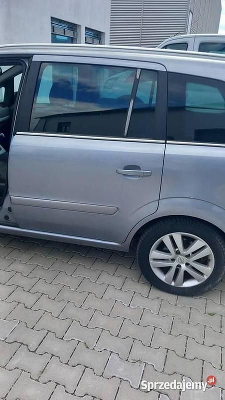 Używany Opel Zafira 2008 Minivan