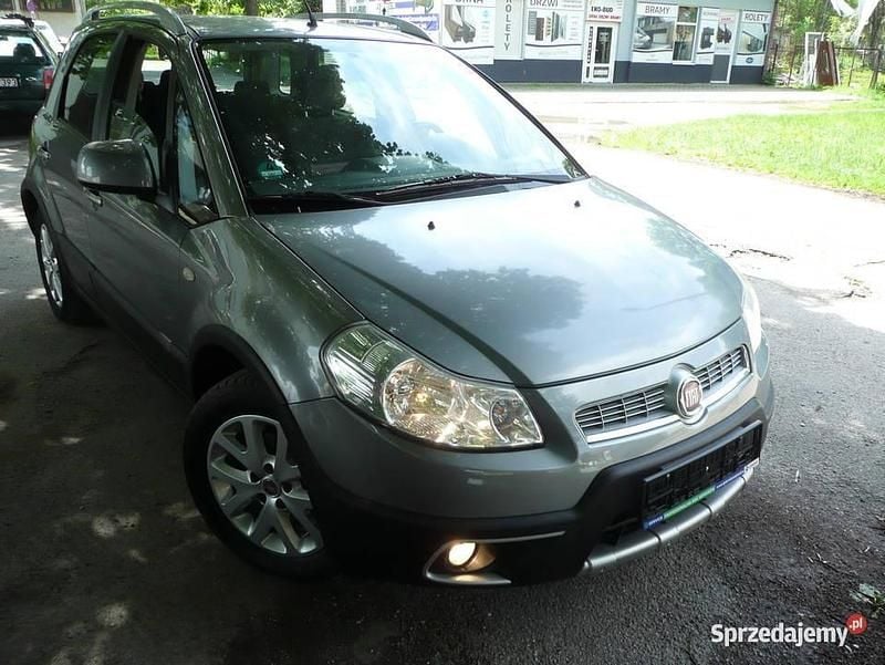 Używany 2010 Fiat Sedici SUV | 19 900 zł (Uczciwa cena) - Obraz 1/4