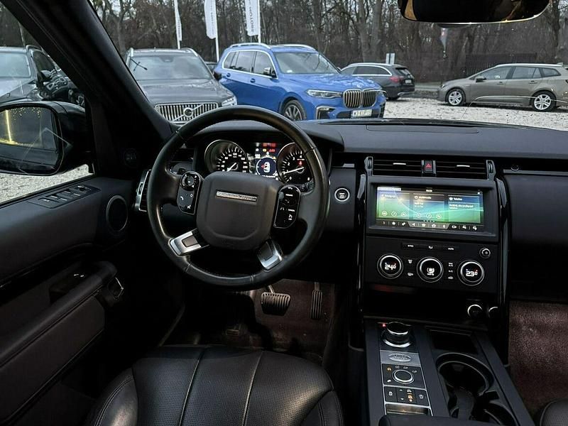 Używany Land Rover Discovery 5 HSE 300 KM (220 kW) 2019 Czarny (metalik) SUV