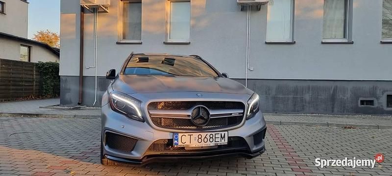 Używany Mercedes GLA45 AMG AMG 2015 Grafitowy SUV