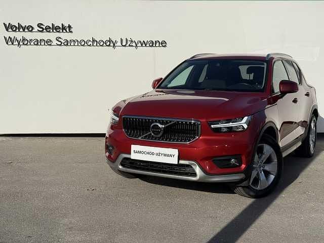 Czerwony Używany 2019 Volvo XC40 SUV | 99 900 zł (Drogi) - Obraz 1/4