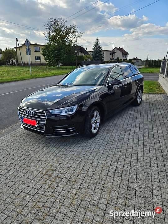 Czarny Używany 2018 Audi A4 Kombi | 61 000 zł (Dobra cena) - Obraz 1/4