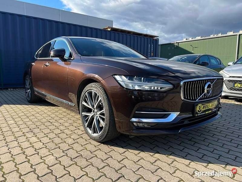 Czarny Używany 2017 Volvo S90 Sedan/Limuzyna | 78 000 zł (Uczciwa cena) - Obraz 1/4