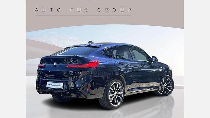 Używany BMW X4 Shadowline 190 KM (139 kW) 2024 Czarny carbon m metalizowany SUV