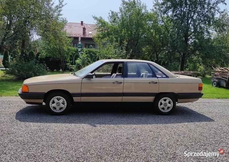 Używany Audi 100 1983