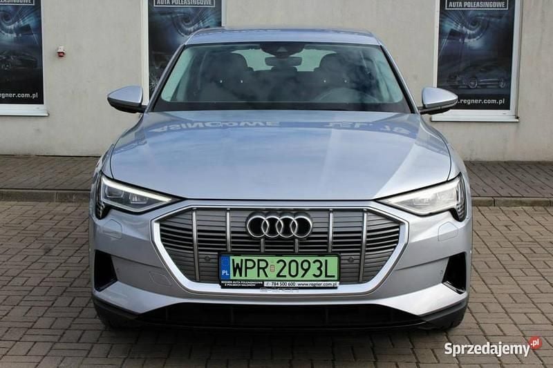 Srebrny Używany 2021 Audi e-tron SUV | 119 900 zł - Obraz 1/4