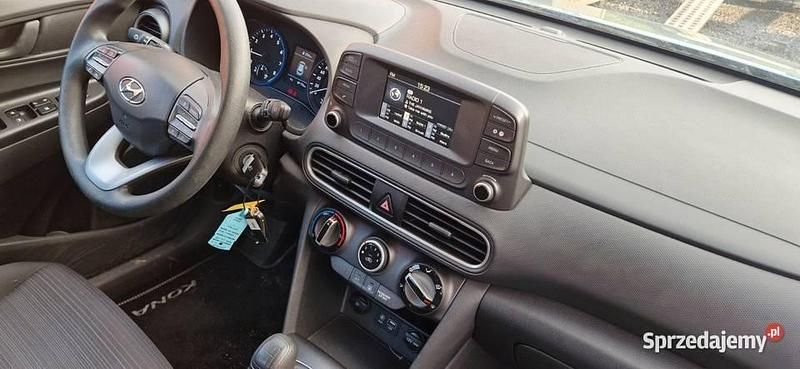 Używany Hyundai Kona Turbo 120 KM (88 kW) 2019 Niebieski SUV