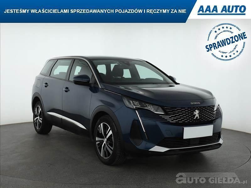 Używany Peugeot 5008 130 KM (95 kW) 2021 Błękitny SUV