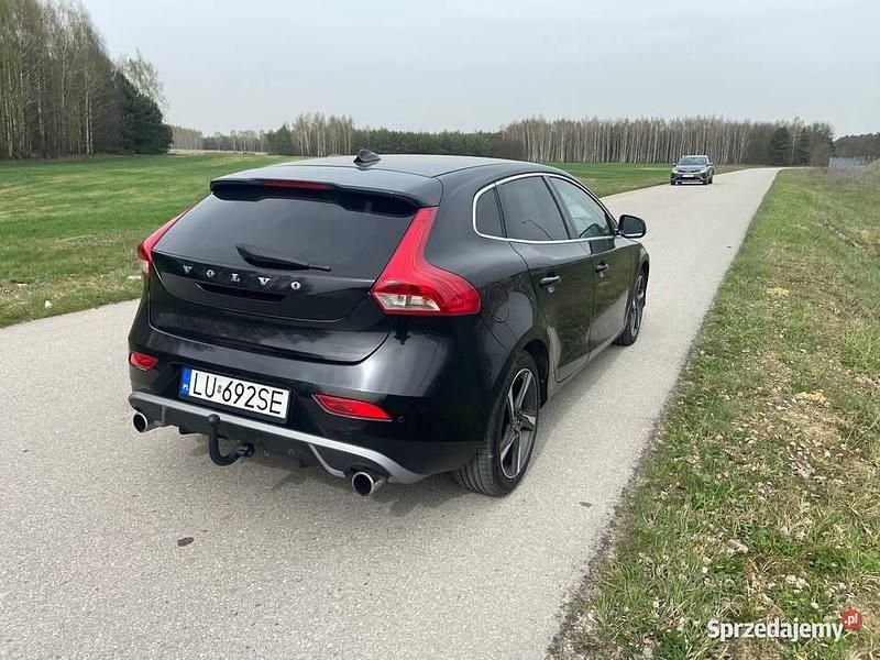 Używany Volvo V40 R-Design 2013 Czarny Kombi