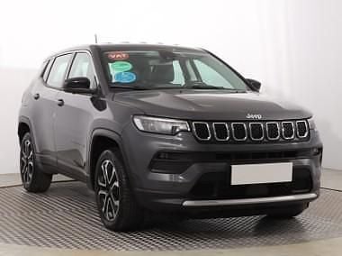 Szary Używany 2024 Jeep Compass SUV | 117 999 zł (Uczciwa cena) - Obraz 1/4