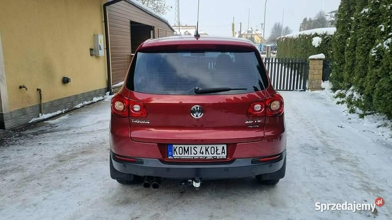 Używany VW Tiguan 170 KM (125 kW) 2009 Bordowy (metalik) SUV