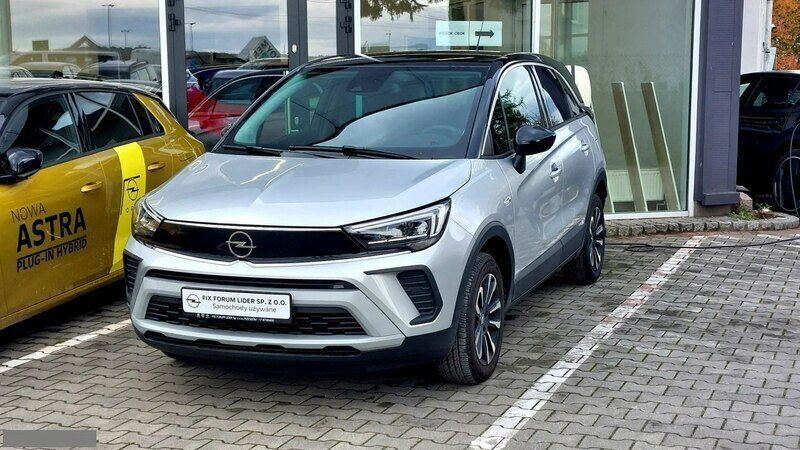 Srebrny (metalik) Używany 2023 Opel Crossland SUV | 102 900 zł - Obraz 1/4